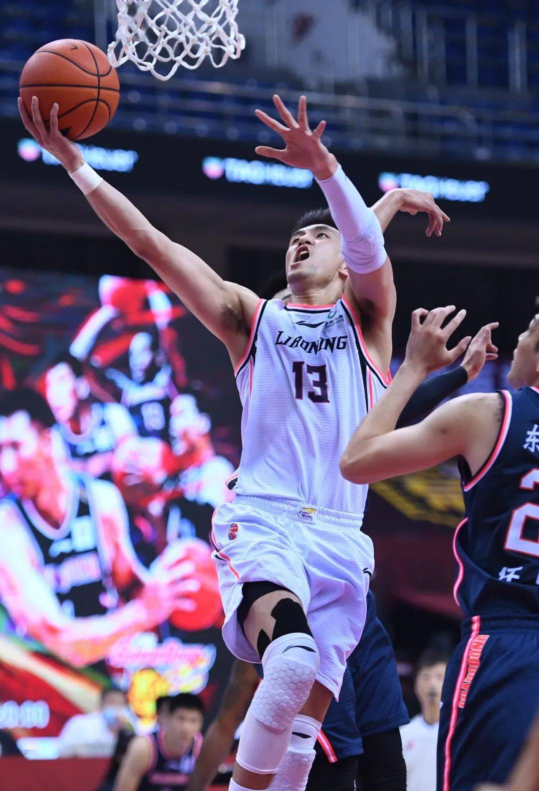 风云突变深圳男篮赛后调整名单；葡超版图或变；信心回归；资深球员宣示担当的简单介绍