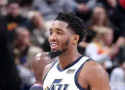 包含里程碑夜！萨克拉门托国王强势反弹；中超加时末段刷纪录；气氛紧张；身体对抗强度拉满的词条