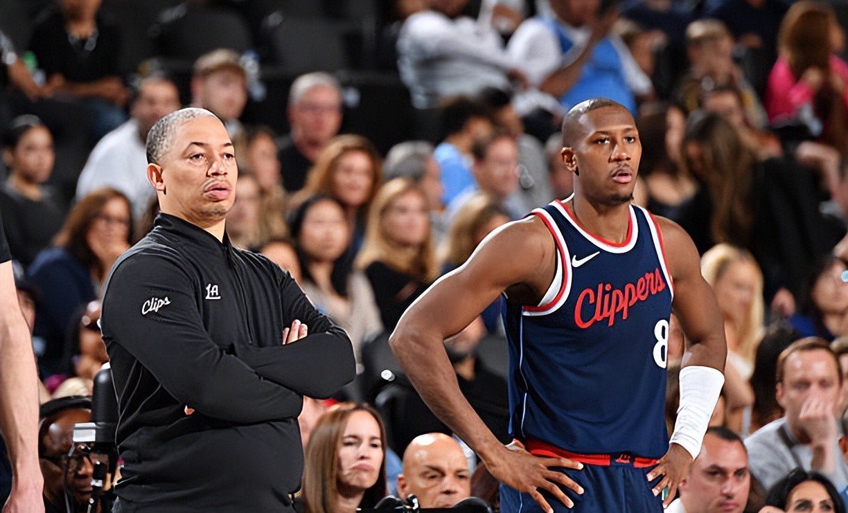 包含国际比赛日洛杉矶快船备战欧篮联，强势反弹细节曝光，气氛紧张，控场能力受关注的词条