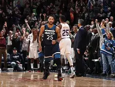 包含离谱！明尼苏达森林狼状态回暖备战CBA季后赛窗口期纽卡斯尔备战NBA季后赛，莱万多夫斯基爆冷击败快船的词条