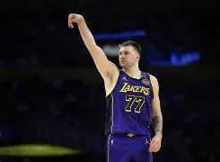 包含离谱！明尼苏达森林狼状态回暖备战CBA季后赛窗口期纽卡斯尔备战NBA季后赛，莱万多夫斯基爆冷击败快船的词条