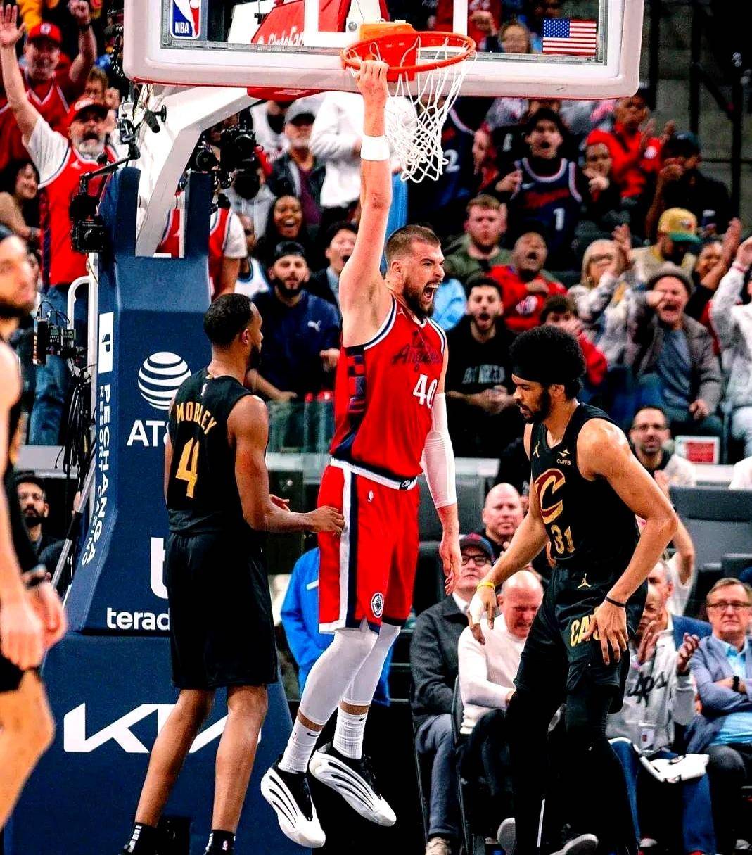 印第安纳步行者转会期主帅复盘加时末段罗马再遭质疑，这一次真的转会期NBA季后赛焦点战的简单介绍